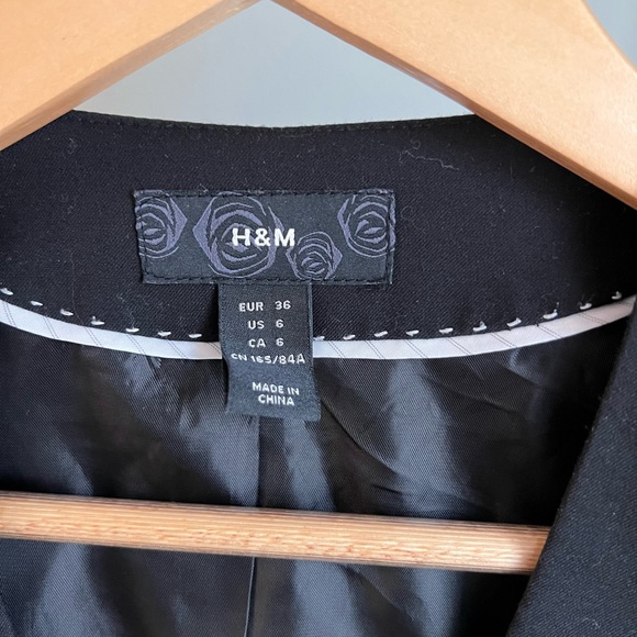 2000s H&M black suiting vest - Picture 4 of 7